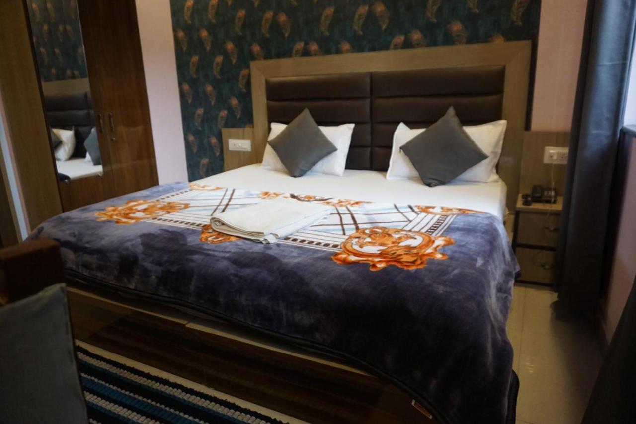 Hotel Kaanha Residency Inn By Shree Krishna Hospitality Рішикеш Екстер'єр фото